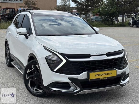 BOYASIZ 2024 1.6 TGDİ HİBRİT 160HP ELEGANCE KONFOR PLUS 21BİNDE