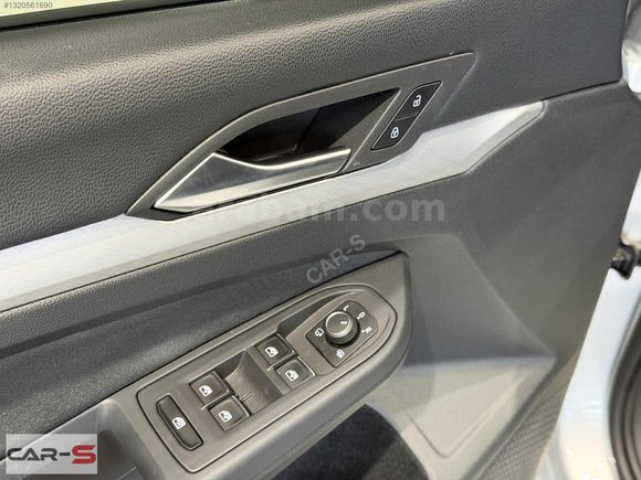 CAR-S VW GOLF 1.0 eTSI STYLE TAVAN GERİ GÖRÜŞ ISITMA KEYLESS