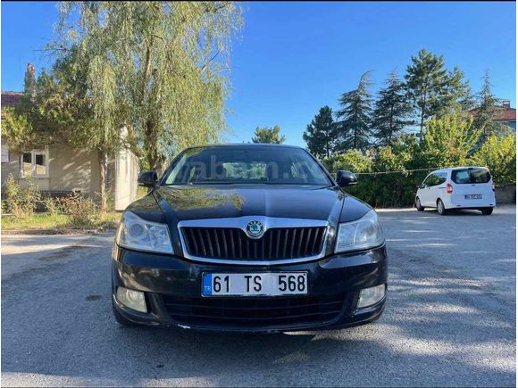 Trabzonspor sevdalılarına Skoda Octavia  2012 (Plaka ile birlikte) 