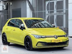 OVAK MOTORS 2022 VW GOLF 1.0TSİ LANSMANRENGİ HATASIZ EKSTRALI