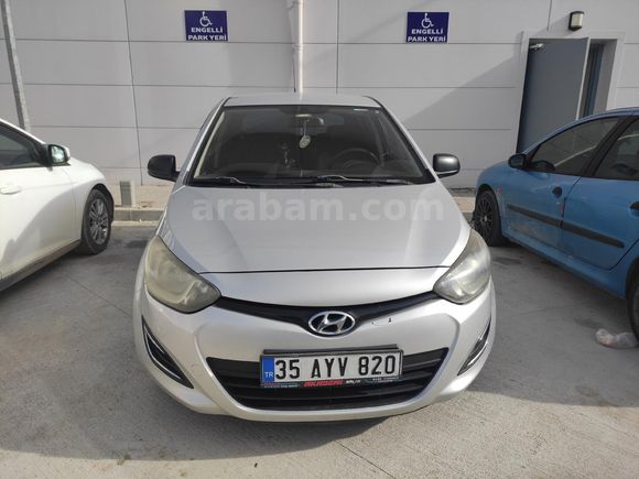 Sahibinden Hyundai i20 1.4 CRDi Jump 2013 Model  207.000 km Gri