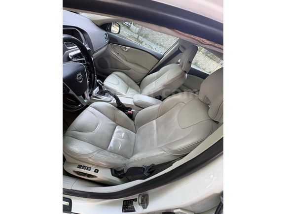Sahibinden Volvo V40 1.6 D Advance 2013 Model 