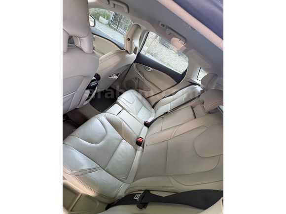 Sahibinden Volvo V40 1.6 D Advance 2013 Model 