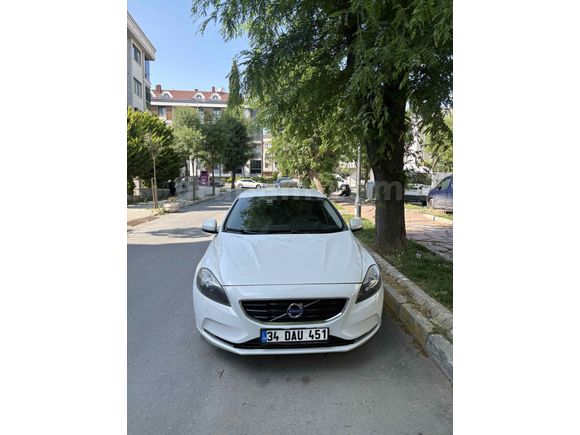Sahibinden Volvo V40 1.6 D Advance 2013 Model 