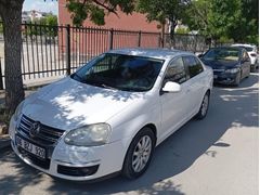 Sahibinden Volkswagen Jetta 1.6 TDi Exclusive 2010 Model  304.000 km Beyaz