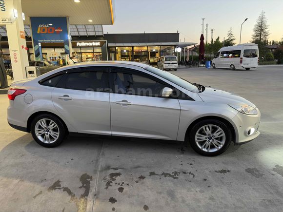 Sahibinden Ford Focus 1.6 Ti-VCT Style 2013 Model 
