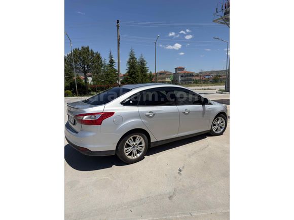 Sahibinden Ford Focus 1.6 Ti-VCT Style 2013 Model 