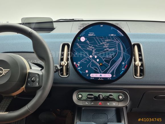 KOSİFLER OTO BOSTANCI 2025 MODEL MİNİ COUNTRYMAN E