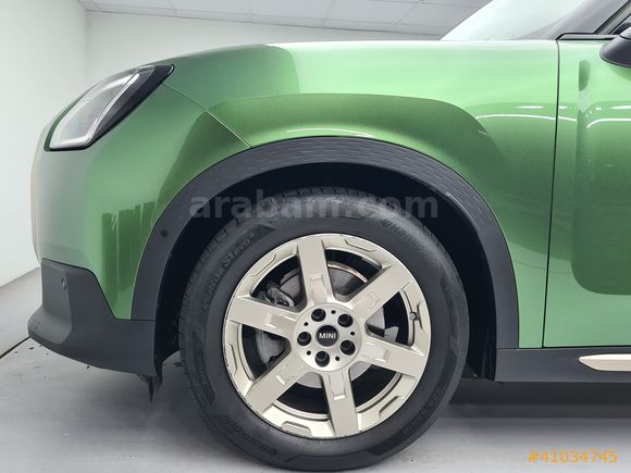 KOSİFLER OTO BOSTANCI 2025 MODEL MİNİ COUNTRYMAN E
