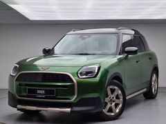 KOSİFLER OTO BOSTANCI 2025 MODEL MİNİ COUNTRYMAN E