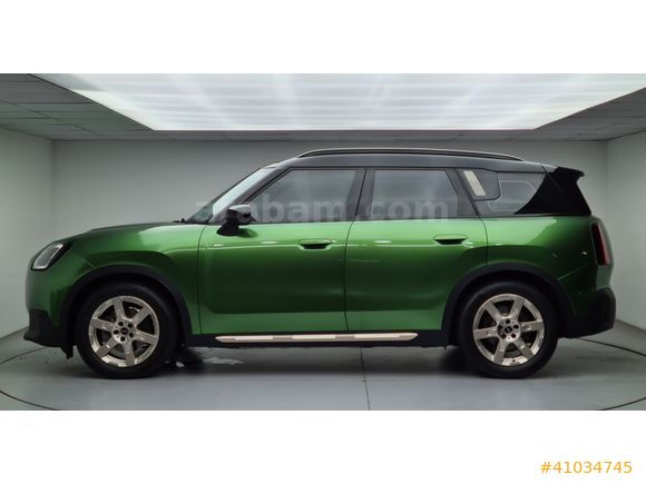 KOSİFLER OTO BOSTANCI 2025 MODEL MİNİ COUNTRYMAN E