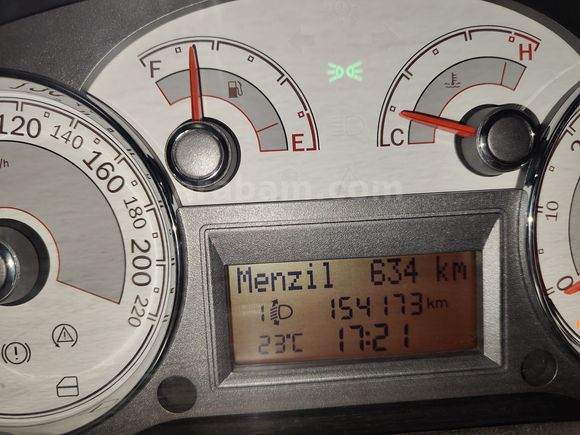 Sahibinden Orjinal Fiat Linea 1.6 Multijet Emotion Plus 2012 Model 