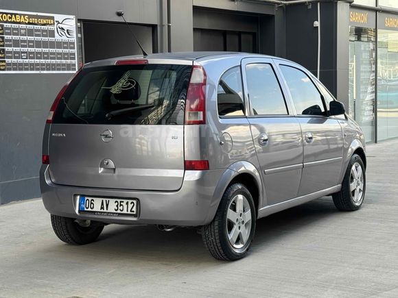 TEMİZ BAKIMLI 1.6 16 V OPEL MERİVA ENJOY