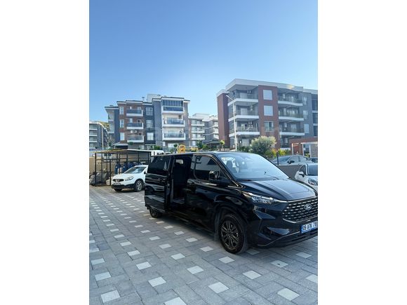 Sahibinden Ford Tourneo Custom 2.0 EcoBlue 320 L Titanium  2025 Model 