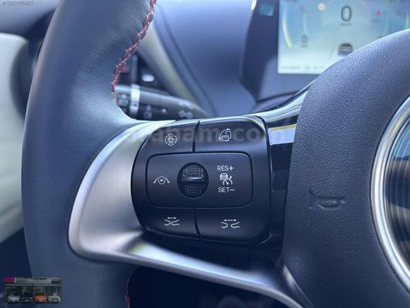 SADECE 7 BİN KM+SIFIRI GİBİ+BOYASIZ+CAM TAVAN+SUNROOF+DERİ KOLTK