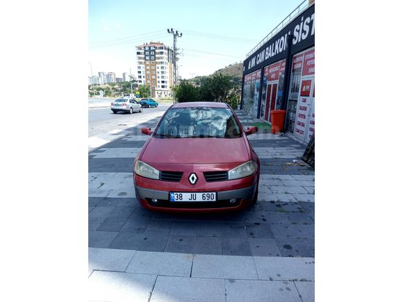 Sahibinden Renault Megane 1.6 Dynamique 2004 Model  297.000 km Kırmızı