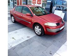 Sahibinden Renault Megane 1.6 Dynamique 2004 Model  298.000 km Kırmızı