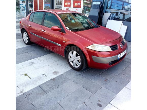 Sahibinden Renault Megane 1.6 Dynamique 2004 Model  298.000 km Kırmızı