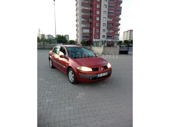 Sahibinden Renault Megane 1.6 Dynamique 2004 Model  297.000 km Kırmızı