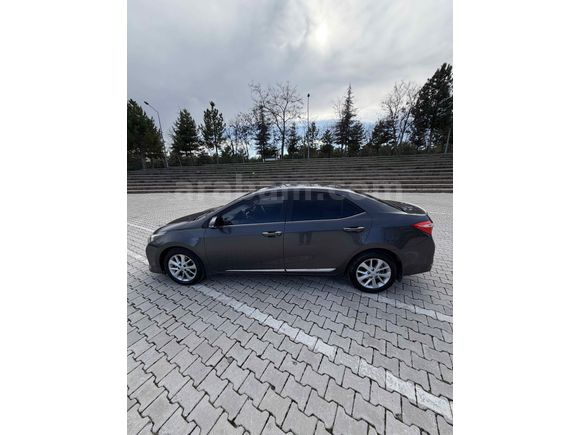Sahibinden Toyota Corolla 1.6 Premium 2015 Model 