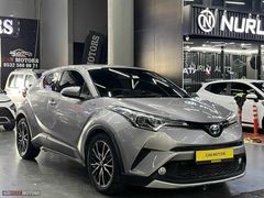 TOYOTA C-HR 1.8 HYBRID K.ISITMA HAY.EKR FULL SERV BKM 36 AY VADE