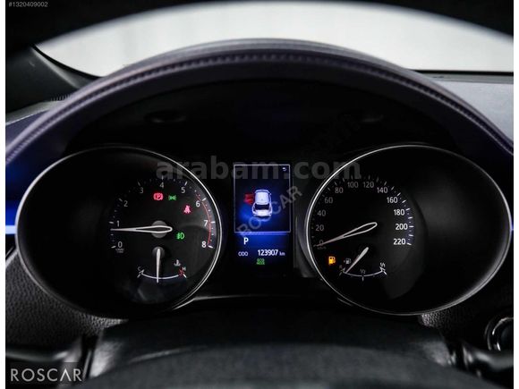ROSCAR'DAN 2017 TOYOTA C-HR DYNAMİC TECHNO 123.000KM