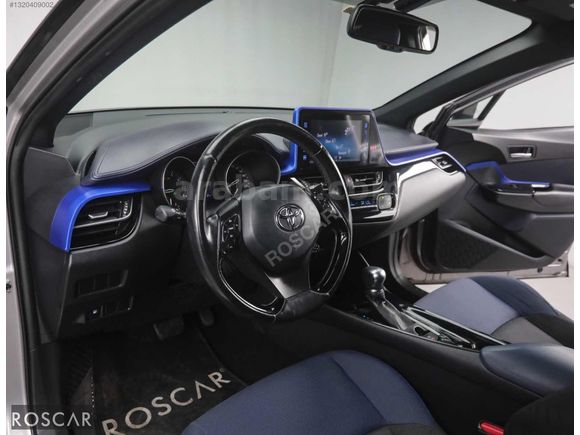 ROSCAR'DAN 2017 TOYOTA C-HR DYNAMİC TECHNO 123.000KM