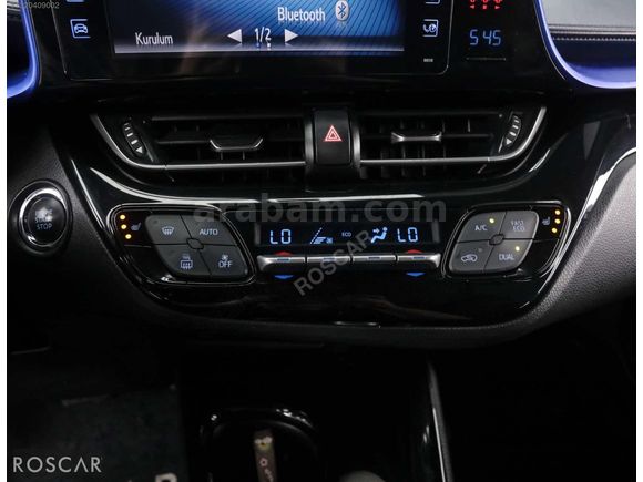 ROSCAR'DAN 2017 TOYOTA C-HR DYNAMİC TECHNO 123.000KM