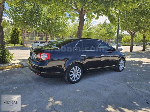 2011 MODEL 1.6TDI OTOMATİK JETTA