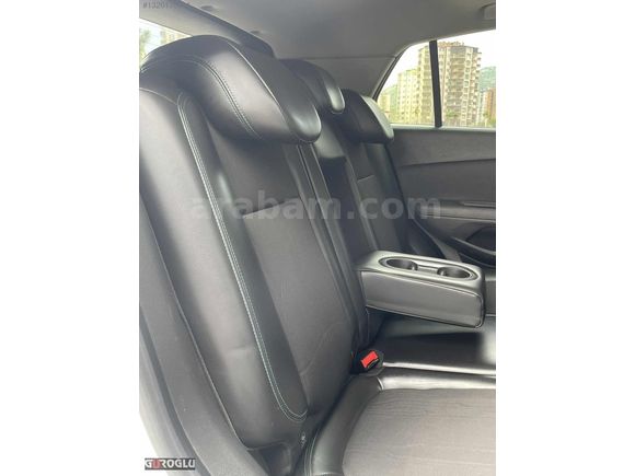 GÜROĞLUNDAN 2013 MODEL 175 BİN KM DE SUNROOFLU OTOMATİK