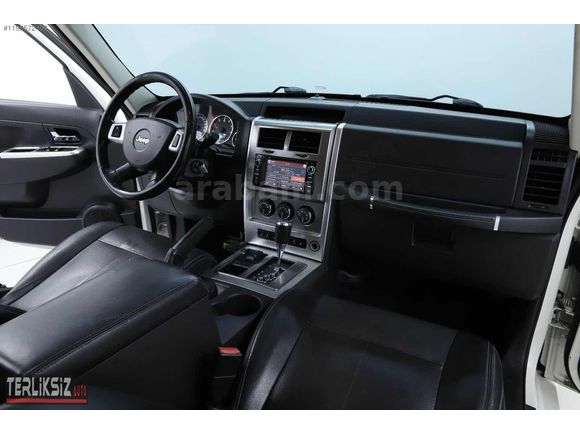 +EMSASLİZ TEMİZLİKTE BEYAZ DÜŞÜK KM CHEROKEE+
