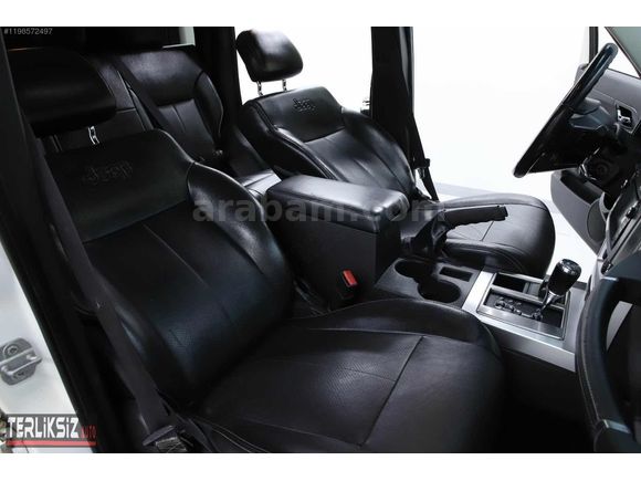 +EMSASLİZ TEMİZLİKTE BEYAZ DÜŞÜK KM CHEROKEE+