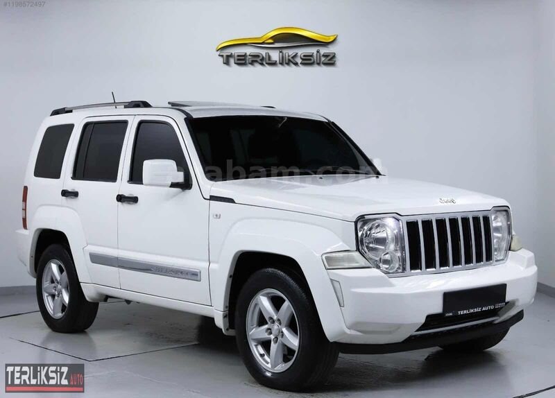 +EMSASLİZ TEMİZLİKTE BEYAZ DÜŞÜK KM CHEROKEE+