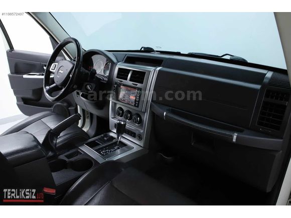 +EMSASLİZ TEMİZLİKTE BEYAZ DÜŞÜK KM CHEROKEE+
