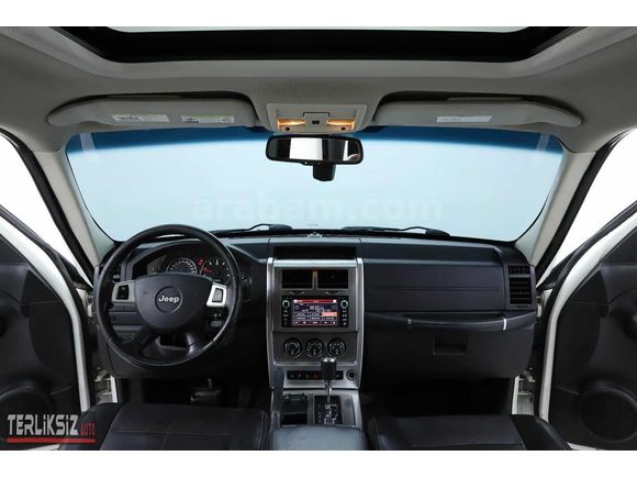 +EMSASLİZ TEMİZLİKTE BEYAZ DÜŞÜK KM CHEROKEE+