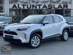 HATASIZ+CAM TAVAN+GARANTİLİ+2023ÇIKIŞLI+YARİS CROSS DREAM X-PACK