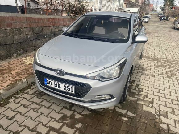 Sahibinden Hyundai i20 1.2 MPI Jump 2014 Model 