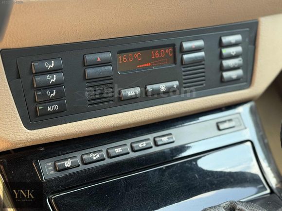 YNK'DAN 2006 BMW X5 30d EMSALSİZ HAFIZA CAM TAVAN