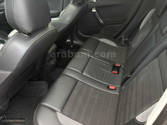 ERD GARAGE'DEN CAM TAVAN DİZEL OTOMATİK HATASIZ 2008
