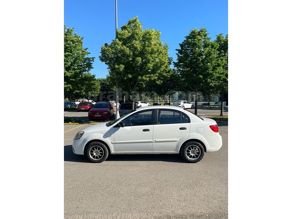 Sahibinden Kia Rio 1.5 CRDi Trend 2010 Model 