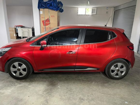 Sahibinden Renault Clio 1.2 Joy 2014 Model  190.000 km Kırmızı