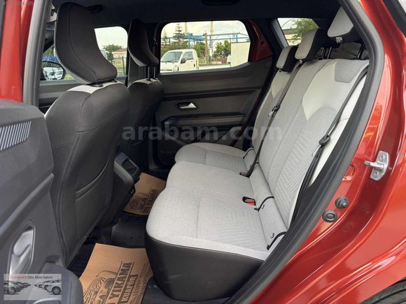 ÖZMENLERDEN 2025 DUSTER 1.3TCE TECHNO EDC TERRACOTA KAHVE TR TEK