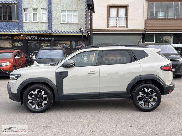 2025 RENAULT DUSTER 1.3 TCE EDC TECHNO %20 KDVLİ HATASIZ EN DOLU