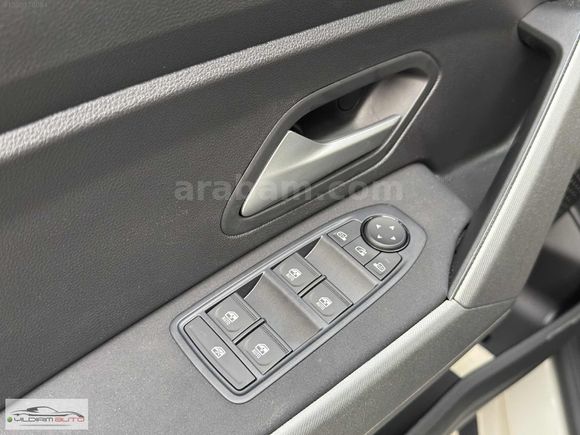2025 RENAULT DUSTER 1.3 TCE EDC TECHNO %20 KDVLİ HATASIZ EN DOLU