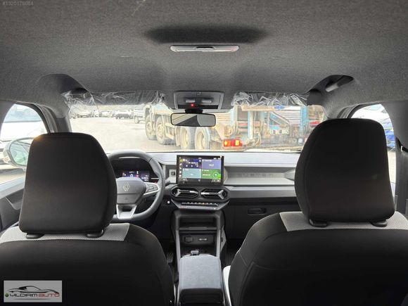 2025 RENAULT DUSTER 1.3 TCE EDC TECHNO %20 KDVLİ HATASIZ EN DOLU