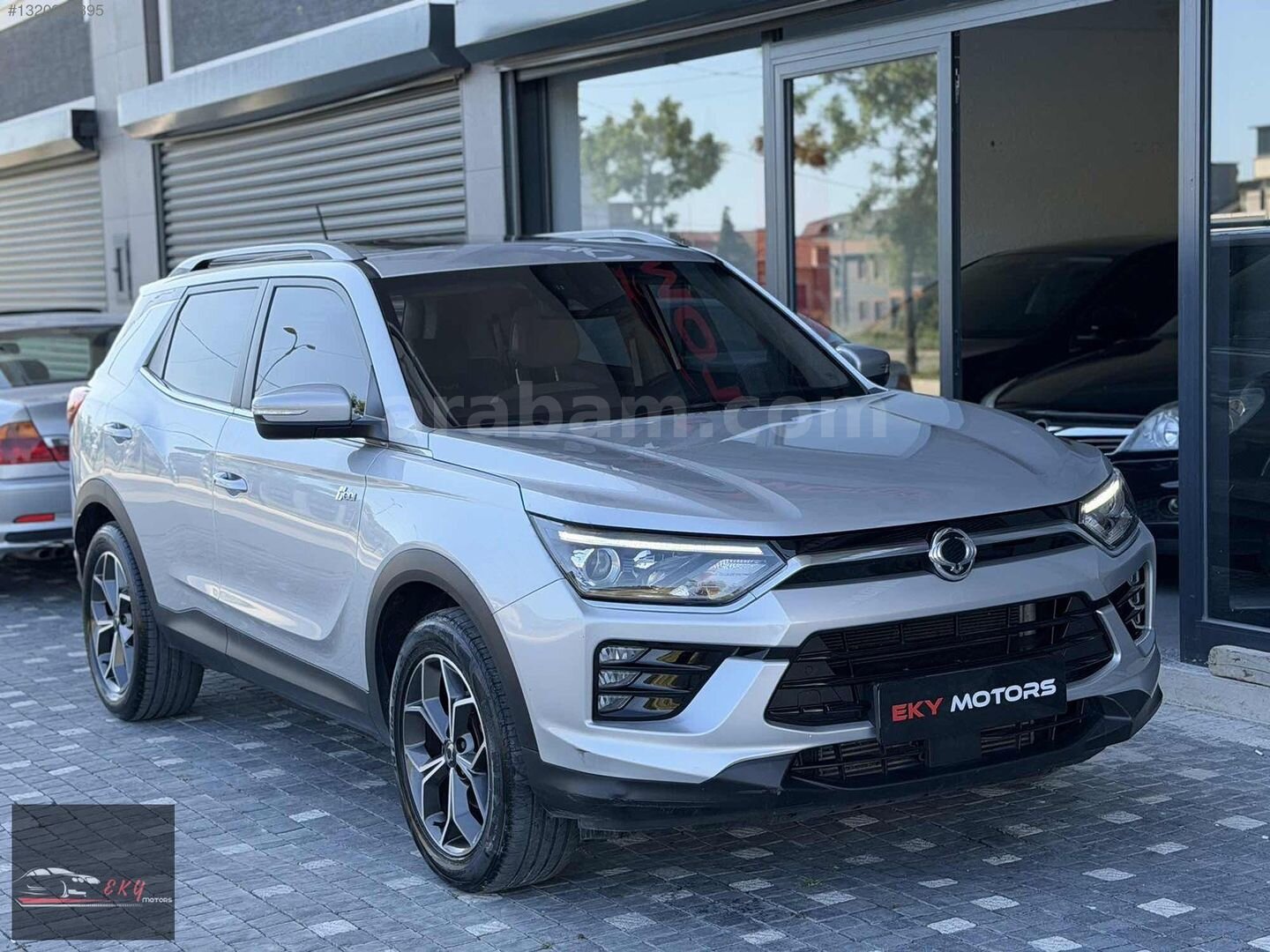 Galeriden KGM SsangYong Korando 1.5 T Titanium 2021 Model İstanbul 54.000 km Gri 3