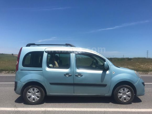 Sahibinden Renault Kangoo Multix 1.5 dCi Expression 2009 Model
