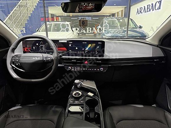 ARABACI GRUP 2025 KİA EV6-11BİNKM-SUNROOF-FULL PPF-HATASIZ