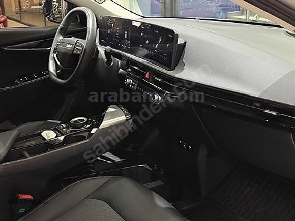 ARABACI GRUP 2025 KİA EV6-11BİNKM-SUNROOF-FULL PPF-HATASIZ