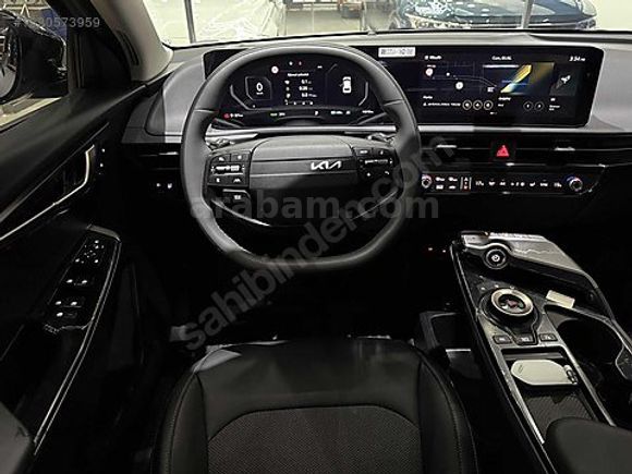 ARABACI GRUP 2025 KİA EV6-11BİNKM-SUNROOF-FULL PPF-HATASIZ
